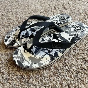 UGG RUBBER BLACK FLIP FLOP SANDALS MEN SZ 9 EXCELLENT